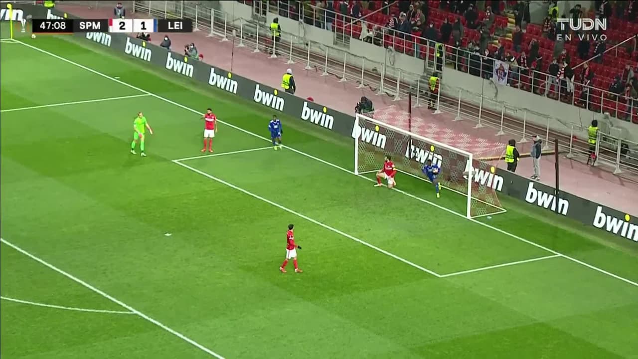 ¡GOL!  anota para Leicester City. Patson Daka