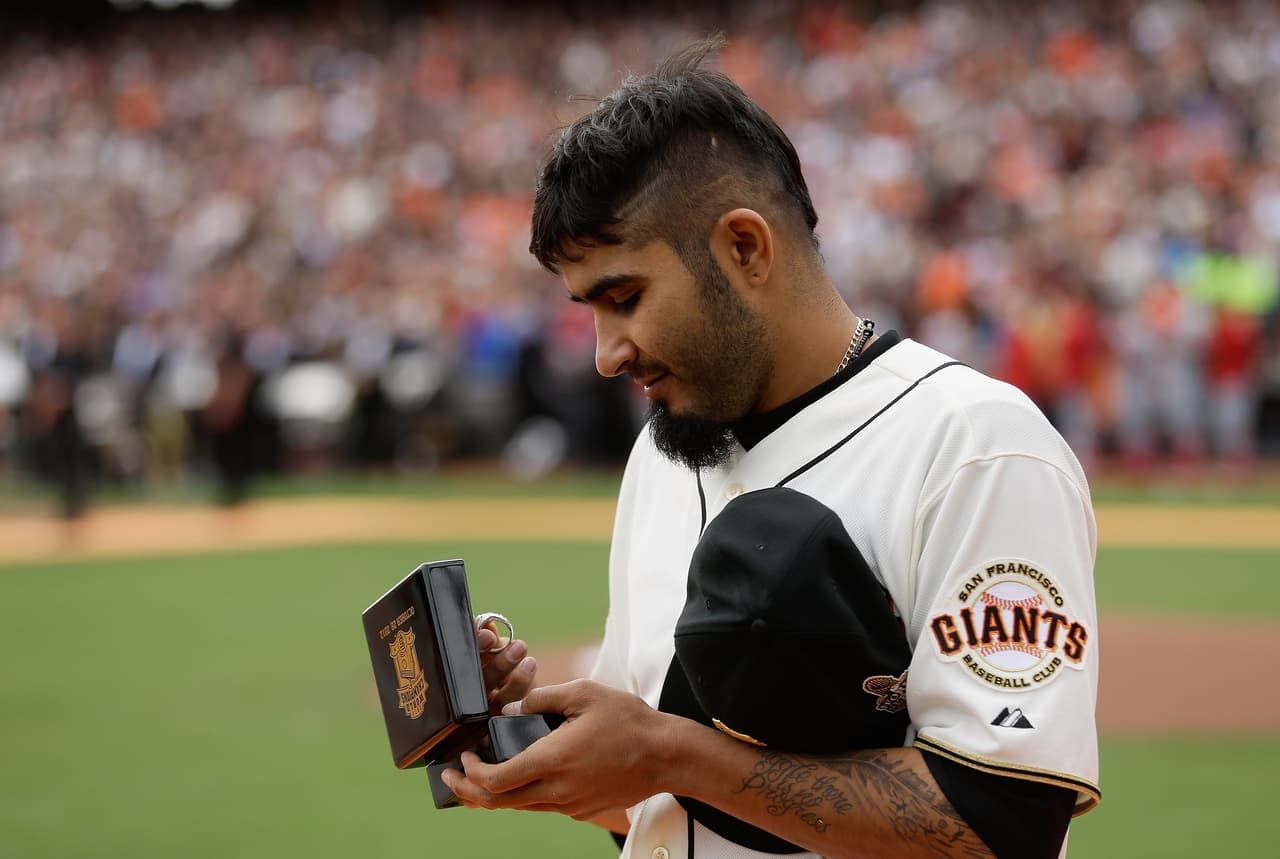 En 2014, aunque en el rol de preparador, es decir, el pitcher que antecede al taponero, Romo ganó su tercer anillo con los Gigantes.