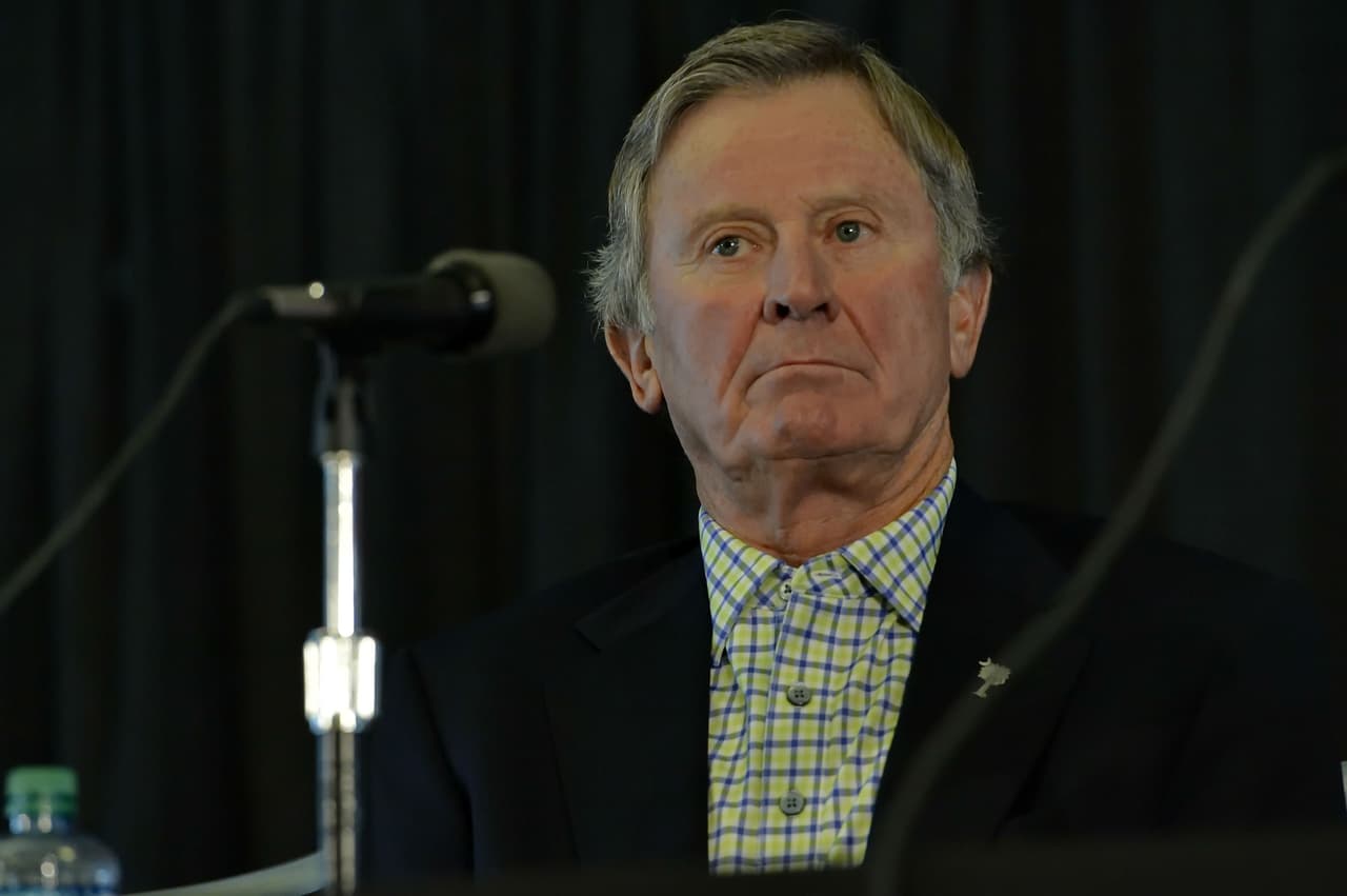 Steve Spurrier pensó que Cam Newton debía jugar ala cerrada en lugar de quarterback