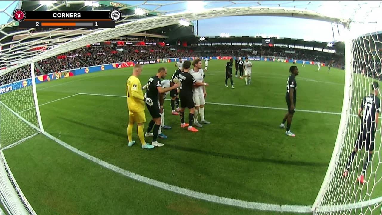 ¡TIRO ATAJADO! disparo por Maurice Malone.