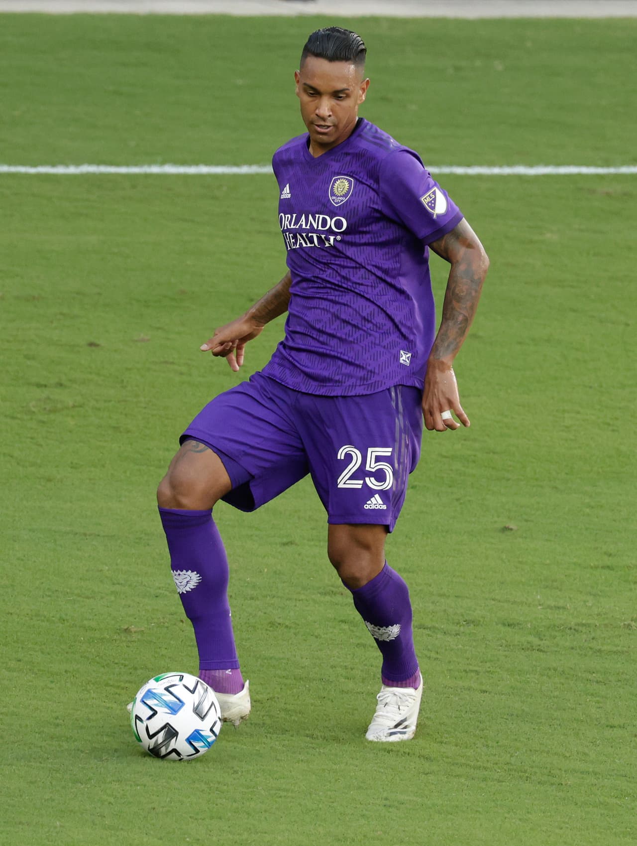 DEFENSOR - CARLOS ANTONIO: el central de 'los Leones' de Orlando City SC es frecuentemente considerado para el Equipo de la Semana de MLS.
