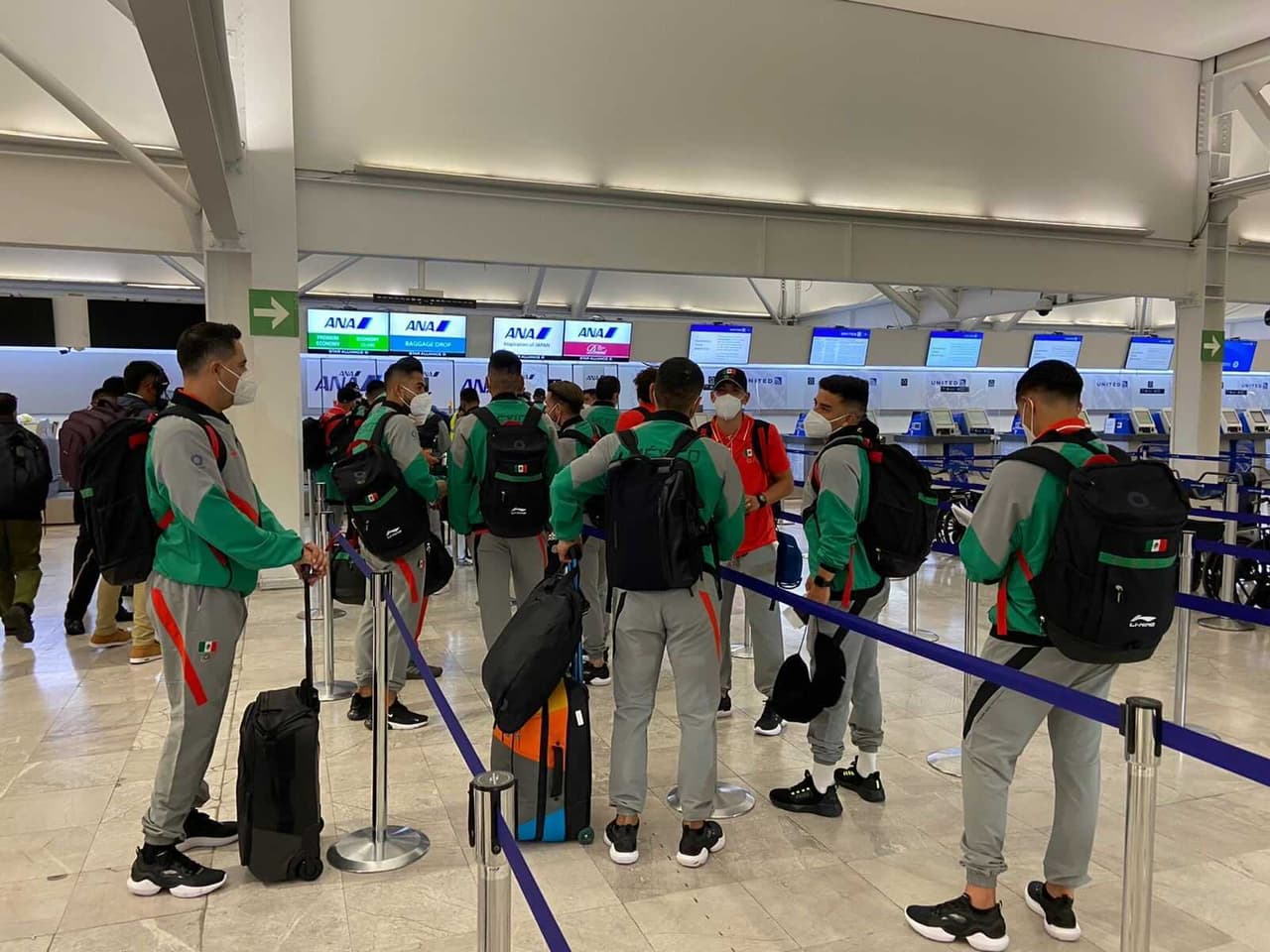 Primera parada... ¡Tokio! Tri Olímpico emprende su viaje a Japón