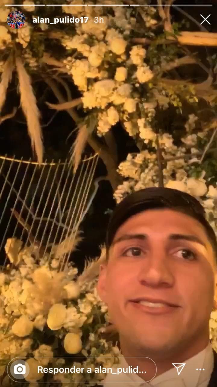 El delantero mexicano une su vida con la modelo regiomontana Ileana Salas ¡Vaya cierre de año para Pulido!