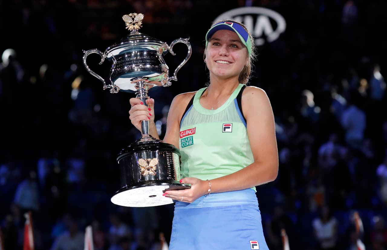 “Oficialmente, mi sueño se ha hecho realidad. Los sueños se hacen realidad. Así que, si tienen un sueño, vayan a por él y se hará realidad”, expresó la campeona más joven en Melbourne Park desde 2008.