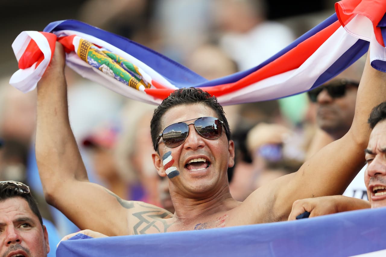 En su mayoría, aficionados costarricenses.