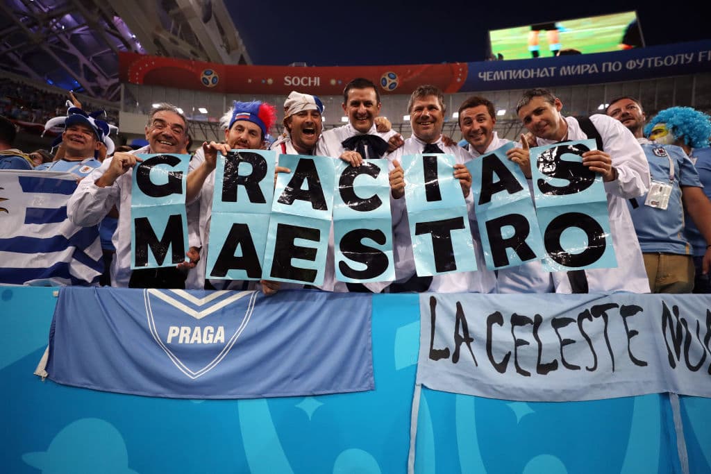 Ya en octavos de final, el 30 de junio, la entonces invicta Uruguay midió fuerzas con Portugal, marcando un pálido regreso de Cristiano Ronaldo a Sochi.