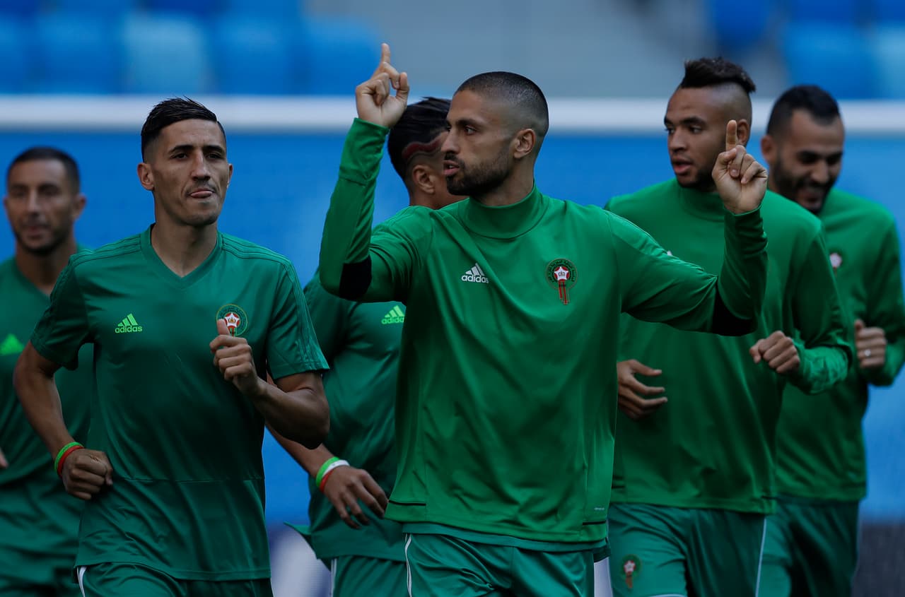 Ante Irán, en lo que parecía iba a ser un empate sin goles, Marruecos perdió la concentración en los minutos añadidos y un autogol socavó su esperanza de dividir los puntos y perdieron de fea forma.