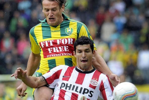 Francisco “Maza” Rodríguez compartió la cancha con Salcido jugando la Champions League, el defensor central jugó varios minutos en la temporada 2008 con el PSV Eindhoven.