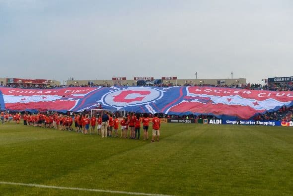 Chicago Fire cuenta con dos barras principales: Section 8 y Sector Latino . Allí se congrega la enorme comunidad detrás del equipo campeón de la MLS en 1998.