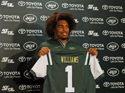 Checa las imágenes del novato egresado de USC, el DT Leonard Williams, ya como todo un integrante de los New York Jets (AP-NFL).