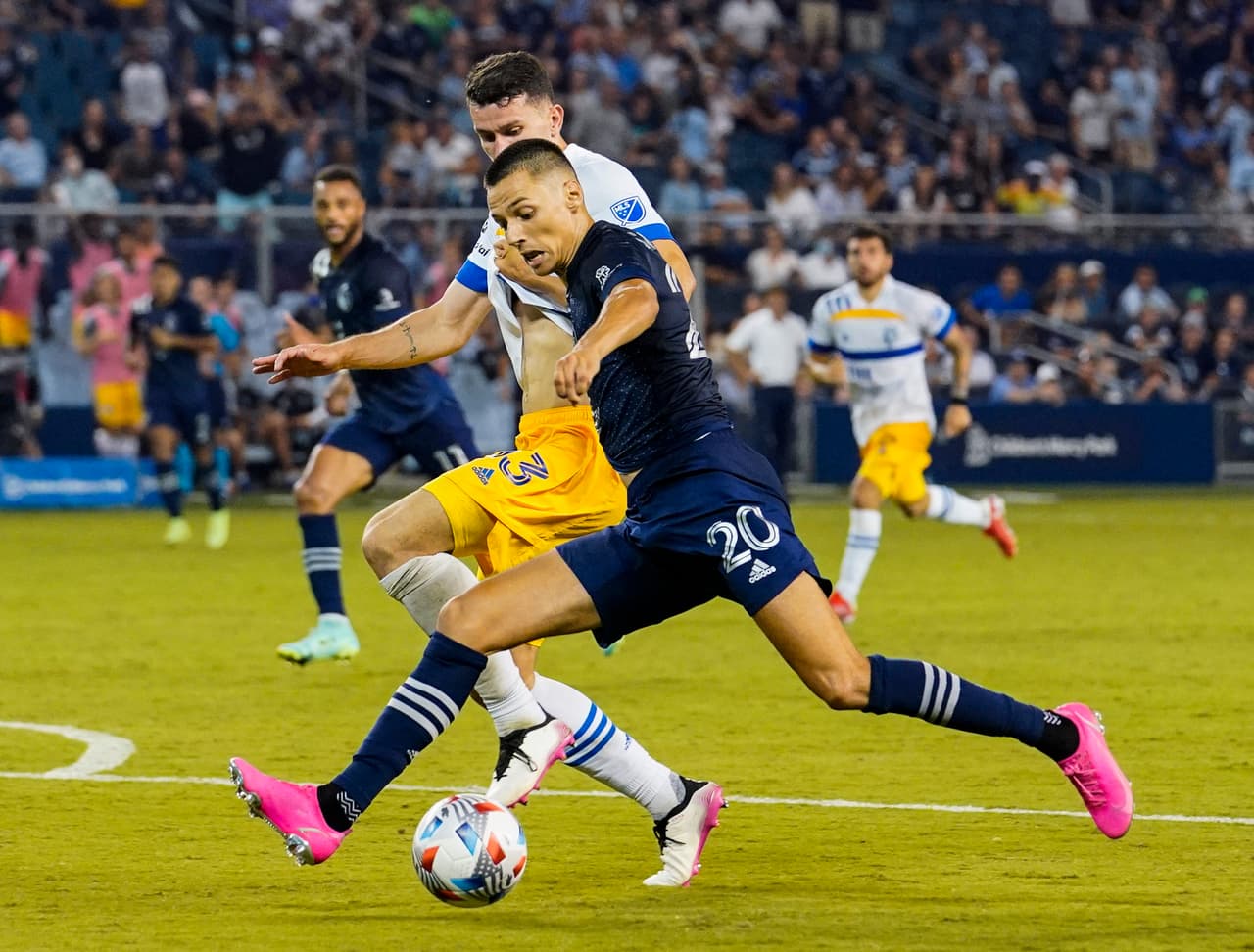 Ambos equipos batallaron hasta el final por los puntos en juego.
<br>