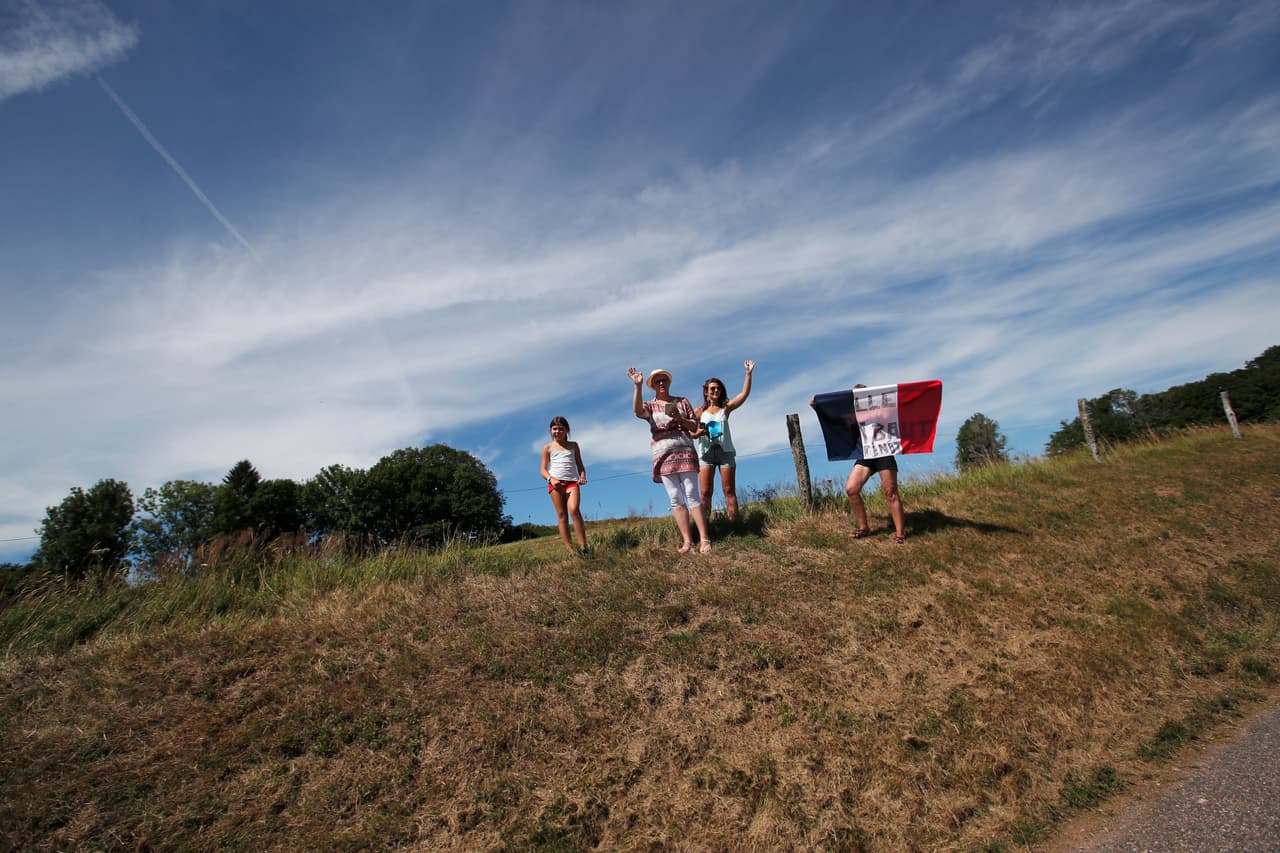 Fanáticos de todas partes de Europa y del mundo en general quieren dejar su rastro. Acá, algunos de Italia.