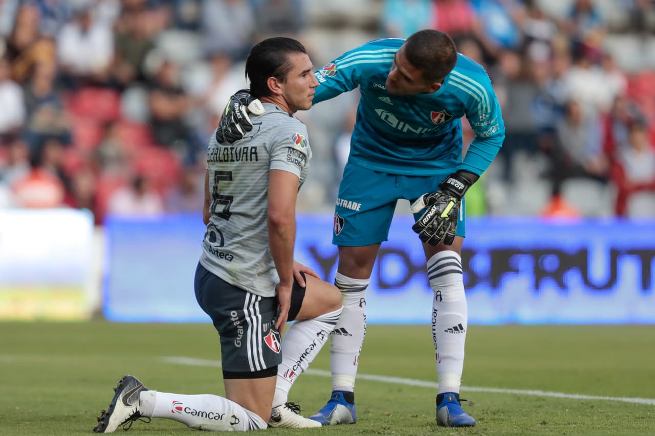 La defensa de Atlas tuvo bastante trabajo en la parte complementaria para defender la ventaja de un gol.