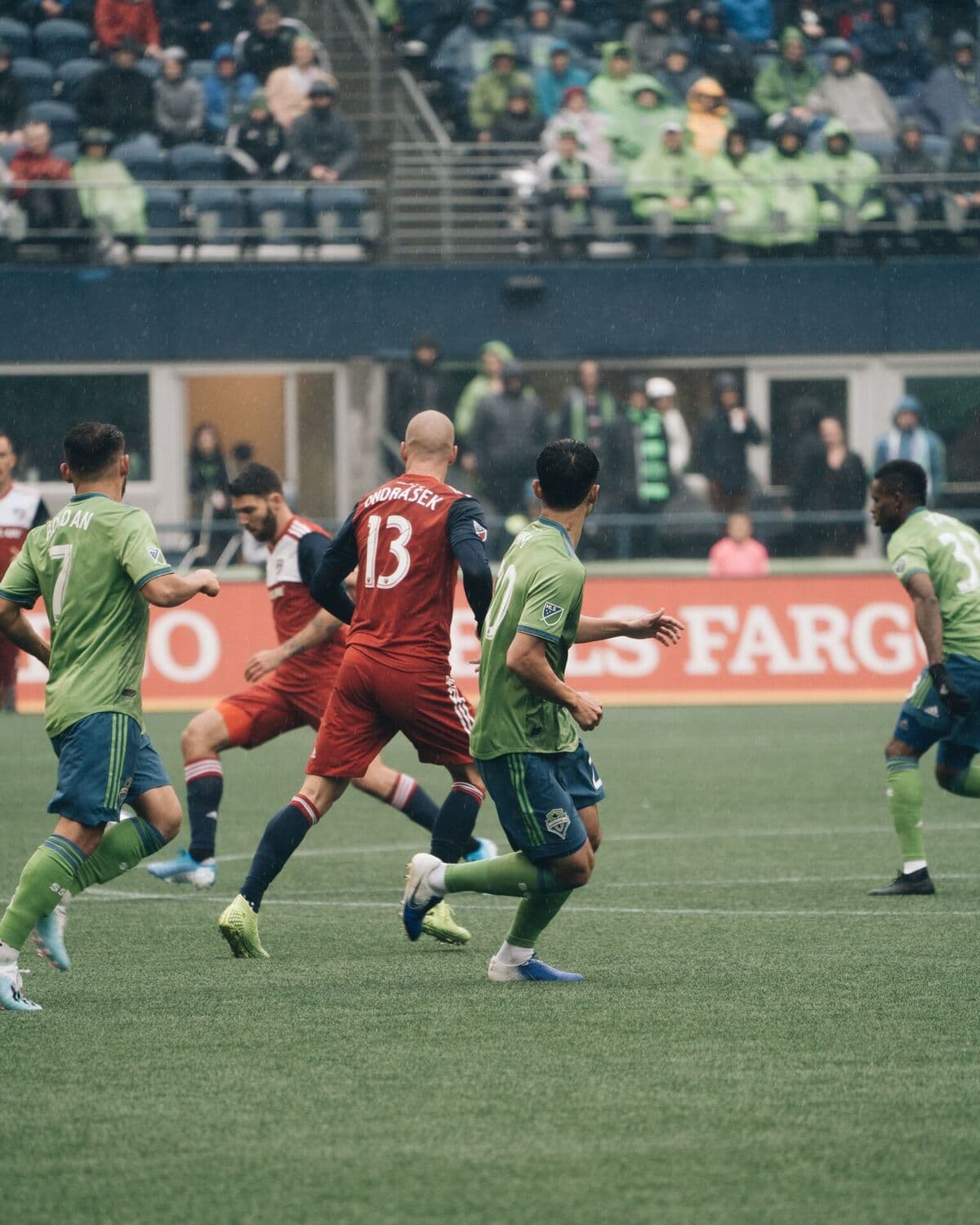 Con triplete de Jordan Morris (22, 74, 114), Seattle se impone 4-3 a dllas para conseguir su pase a la Semifinal de Cionferencia.
