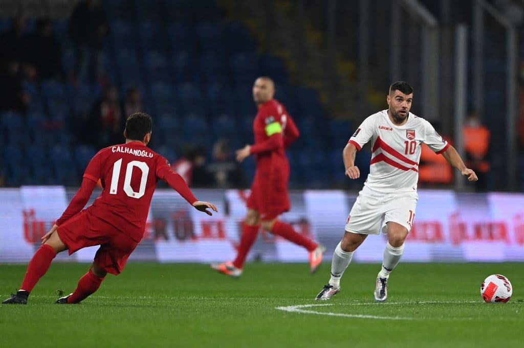 Turquía necesitaba la goleada y pasan por encima 6-0 en su duelo frente a Gibraltar.