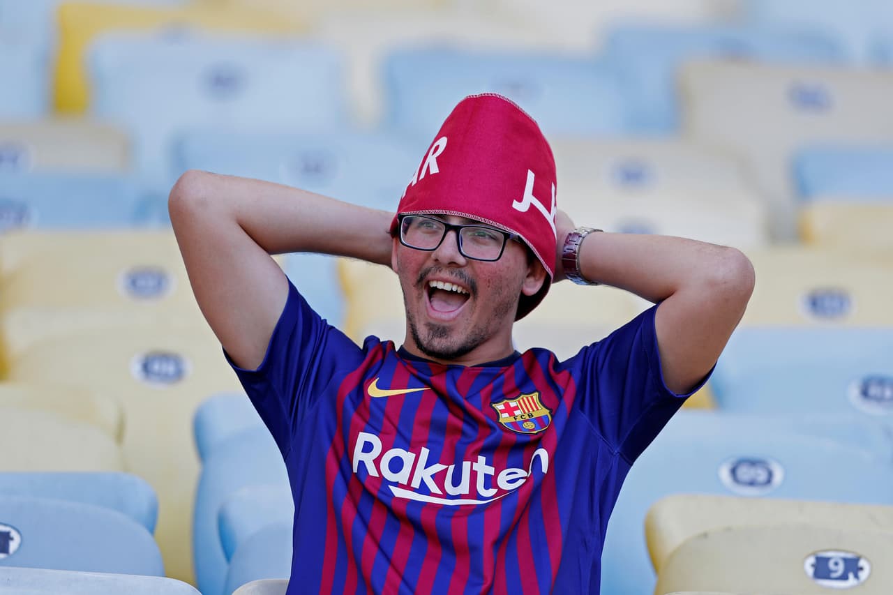 Los fanáticos llegaron al Estadio Maracaná para el segundo juego del Grupo B de la Copa América 2019 en el que se enfrenta Paraguay con Catar, uno de los invitados asiáticos al certamen.