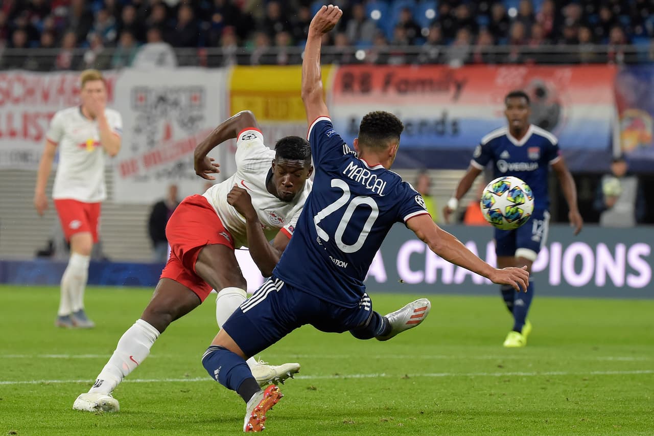 Lille 0-2 Lyon. Memphis y Terrier marcaron para el triunfo de los franceses.