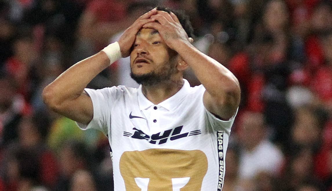 Pumas anuncia bajas de Rogério y Saucedo tras eliminación