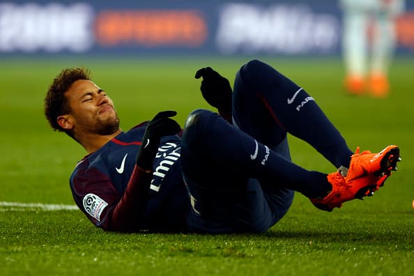 Neymar se operará pensando en el Mundial y queda fuera del partido ante el Madrid, según Globosporte