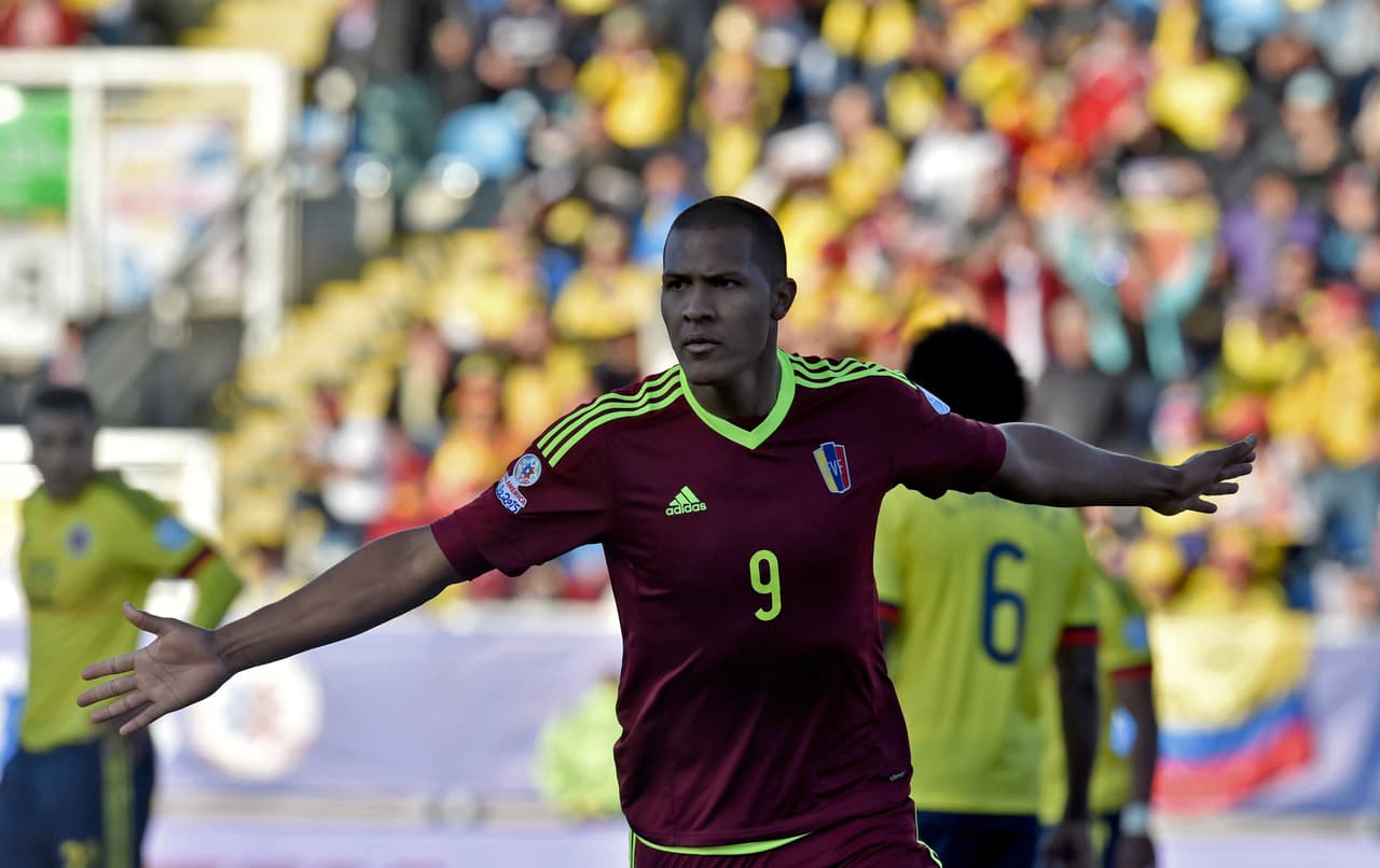 La segunda sorpresa de Chile 2015 la protagonizó Venezuela, el conjunto catracho tuvo un gran partido ante Colombia, al final Rondón coronó el gran partido de la vino tinto con su gol para darle los 3 puntos al equipo sobre los cafetaleros