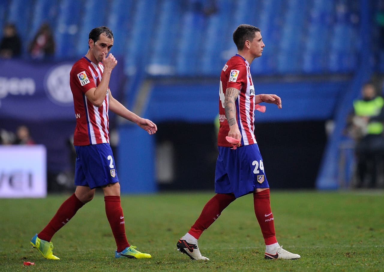 Juventus tiene plan por si Medhia Benatia se va del club. Se trata de tener a la pareja de centrales uruguayos Diego Godín y José Maria Giménez en sus filas.