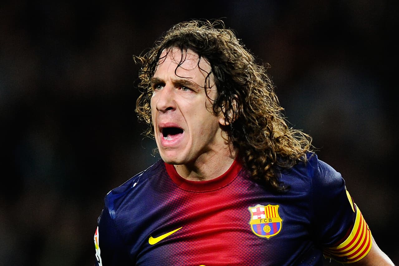 Charles Puyol es la muestra del corazón Culé, pasó los malos años con el Barcelona y llegó a encumbrarse en la gloria del club catalán como uno de los mejores defensores centrales.