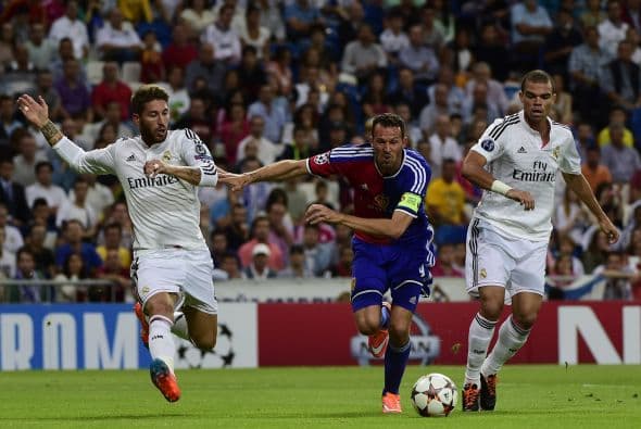 El “pressing” es una de las estrategias que mejor sabe aplicar el Real Madrid en sus partidos, aunque a veces no les ha servido de mucho cuando el rival sabe romper su esquema.