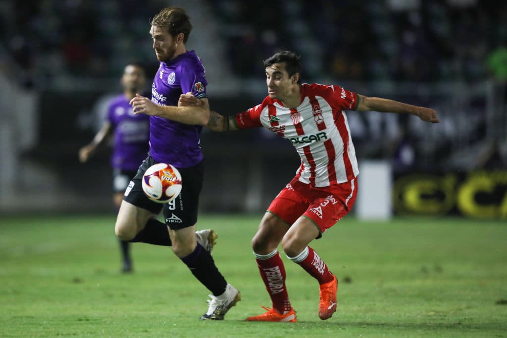 Aristeguieta (28’) y Carlos Vargas (31’) adelantaron a los locales. Juan Delgado (43’) y Zendejas (64’) emparejaron los cartones. A los 71’ apareció Camilo Sanvezzo para convertir por la pena máxima. La J2 del Guard1anes 2021 Mazatlán visitará a los Pumas y Necaxa recibirá al San Luis.