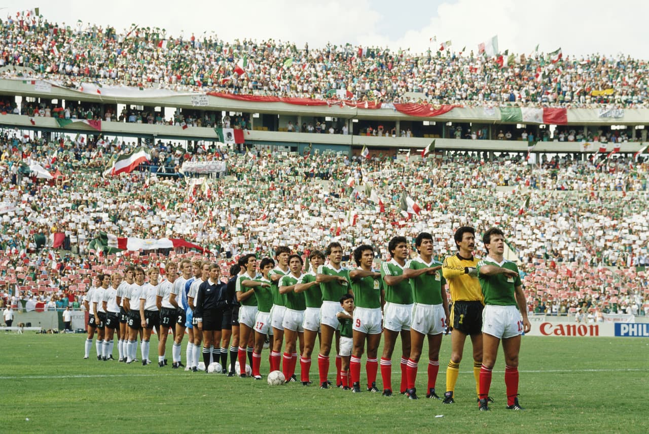 México venía de ser sede en 1986 y llegar a los cuartos de final contra Alemania, que se impuso en penaltis contra los locales.