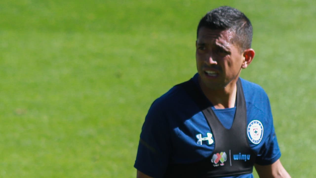 Elías Hernández se lesionó en el calentamiento previo al juego de Necaxa