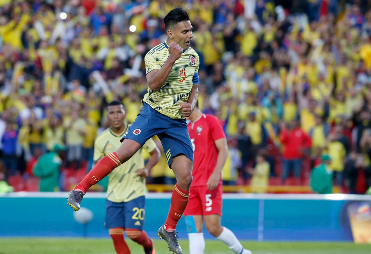 Y para culminar la obra, el astro Radamel Falcao, cerró la cuota goleadora a los 44 minutos, de penalti.