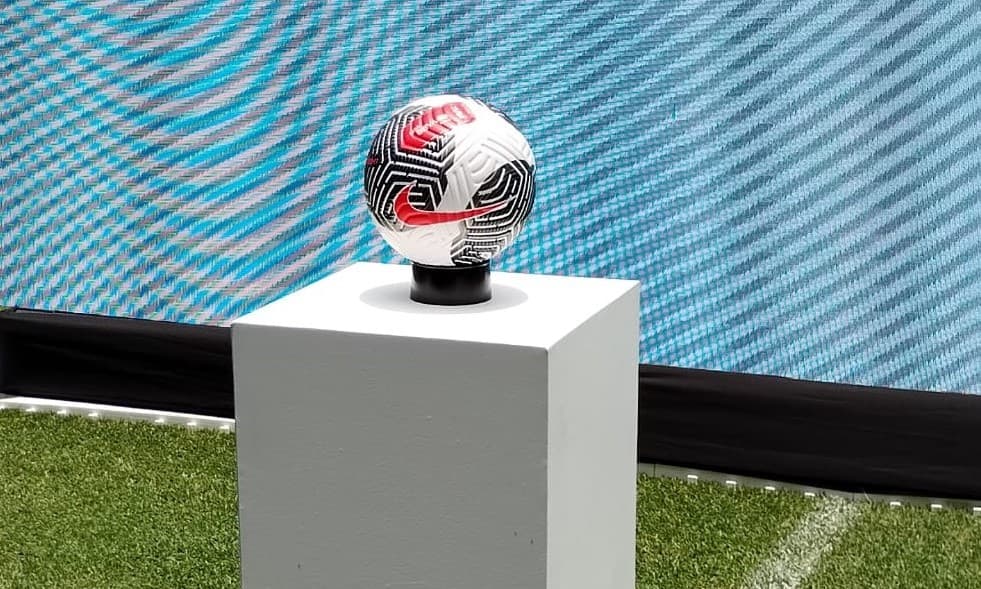 Liga MX Femenil y Nike dieron a conocer el balón para la liga femenina en México.