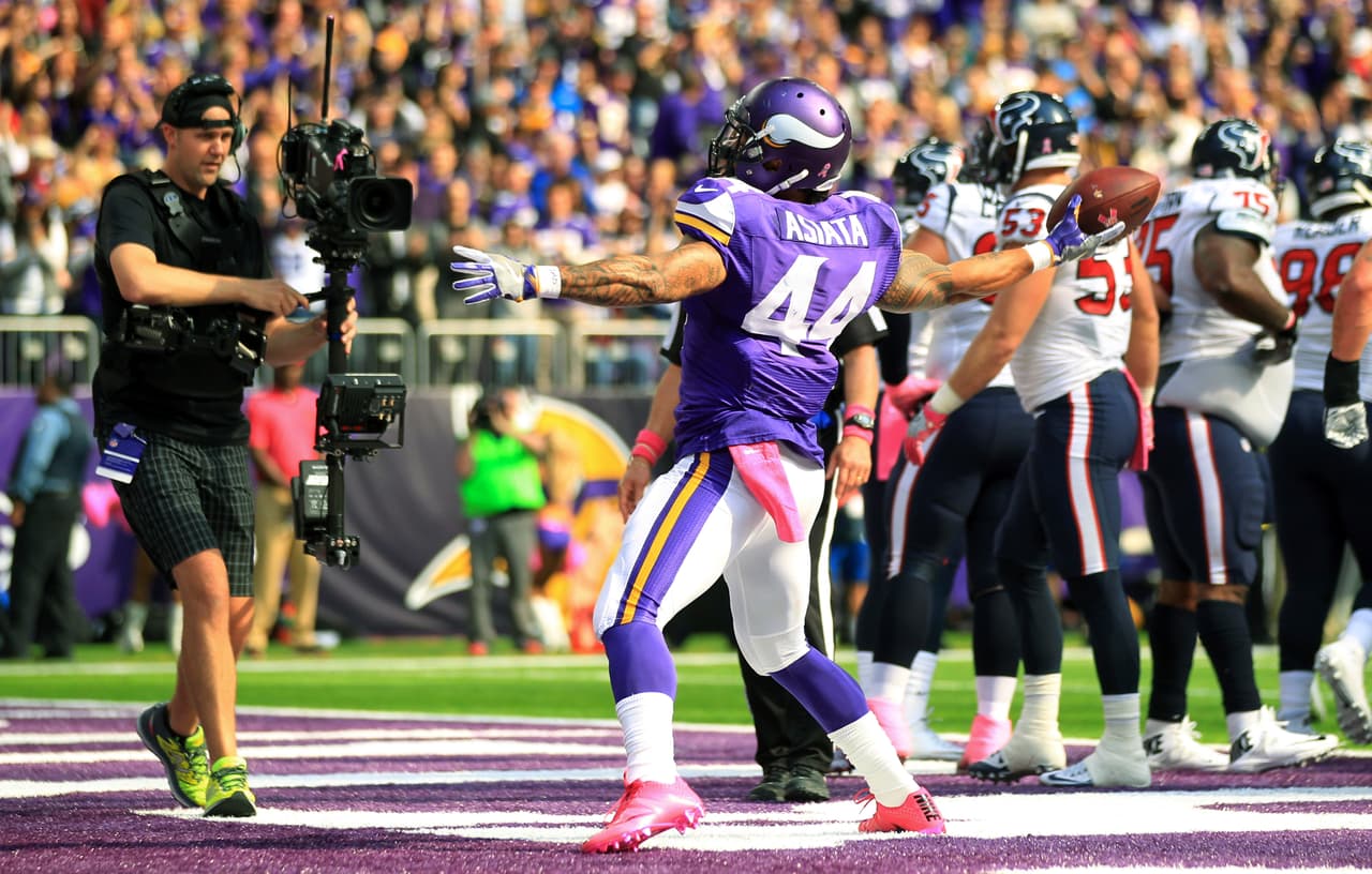 Vikings dominan a Houston y permanecen invictos con marca de 5-0 