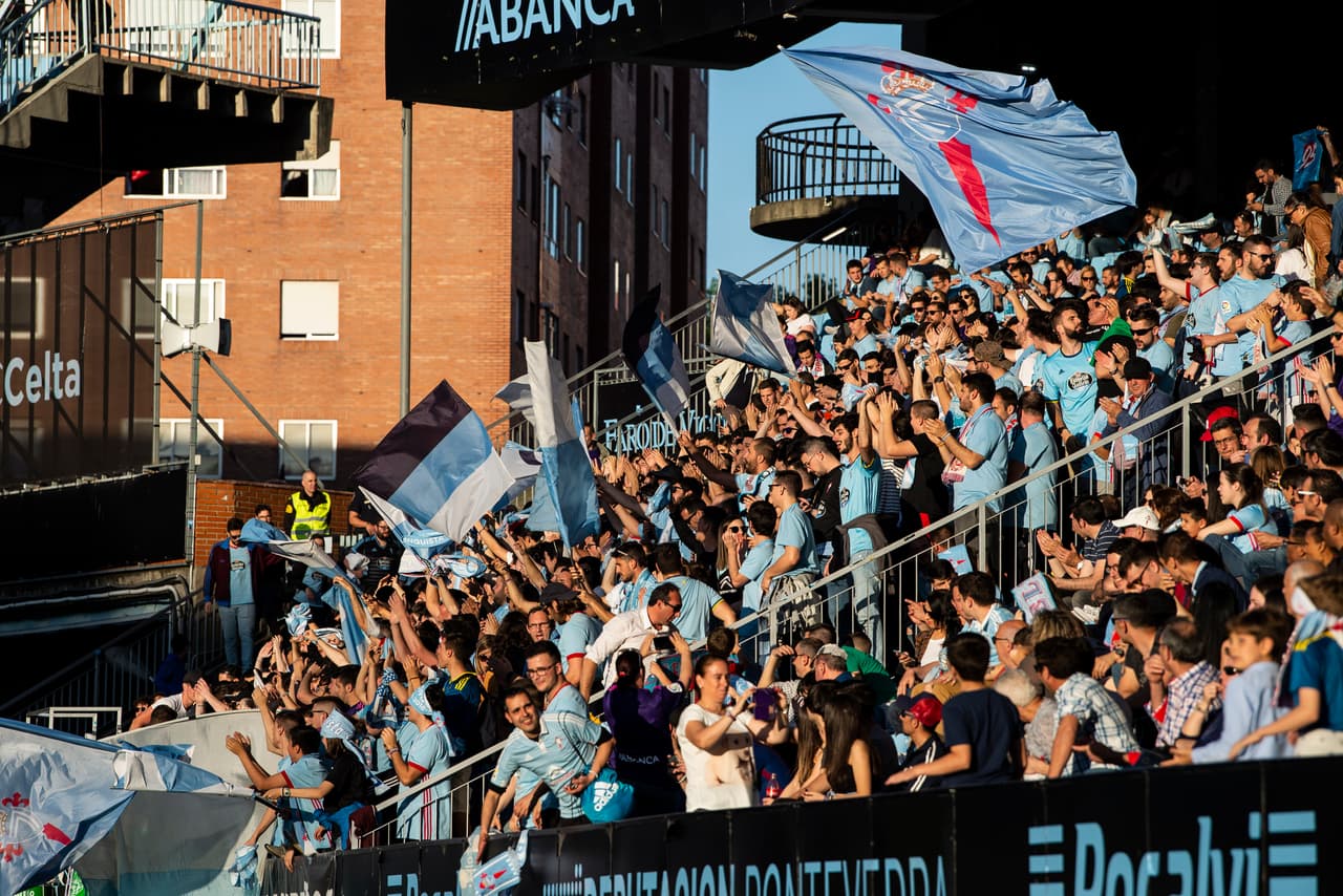Los fanáticos del Celta de Vigo estaban ilusionados con la victoria ante un Barcelona alterno.