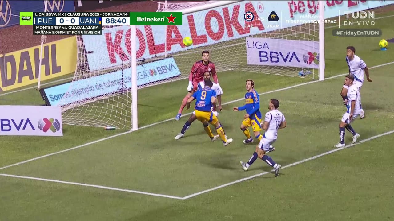 ¡Nico se pierde el gol del triunfo! El delantero felino falla de forma increíble