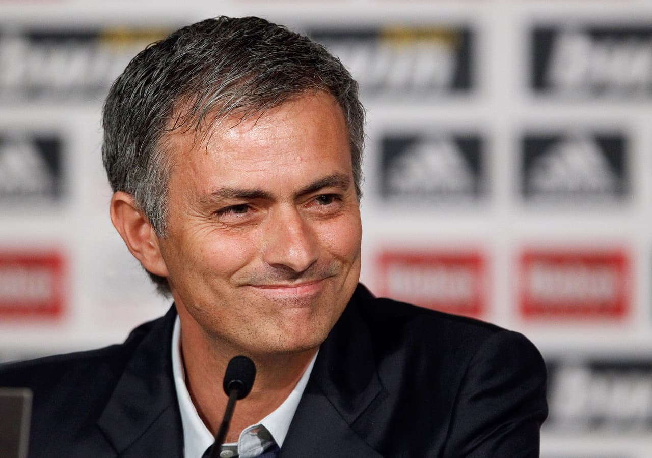 “Si vas de caza con un buen perro, cazas más. Si vas con un gato cazas menos pero aún cazas”, señaló el portugués tras la lesión de Gonzalo Higuaín ante lo cual tuvo que utilizar a Karim Benzema.