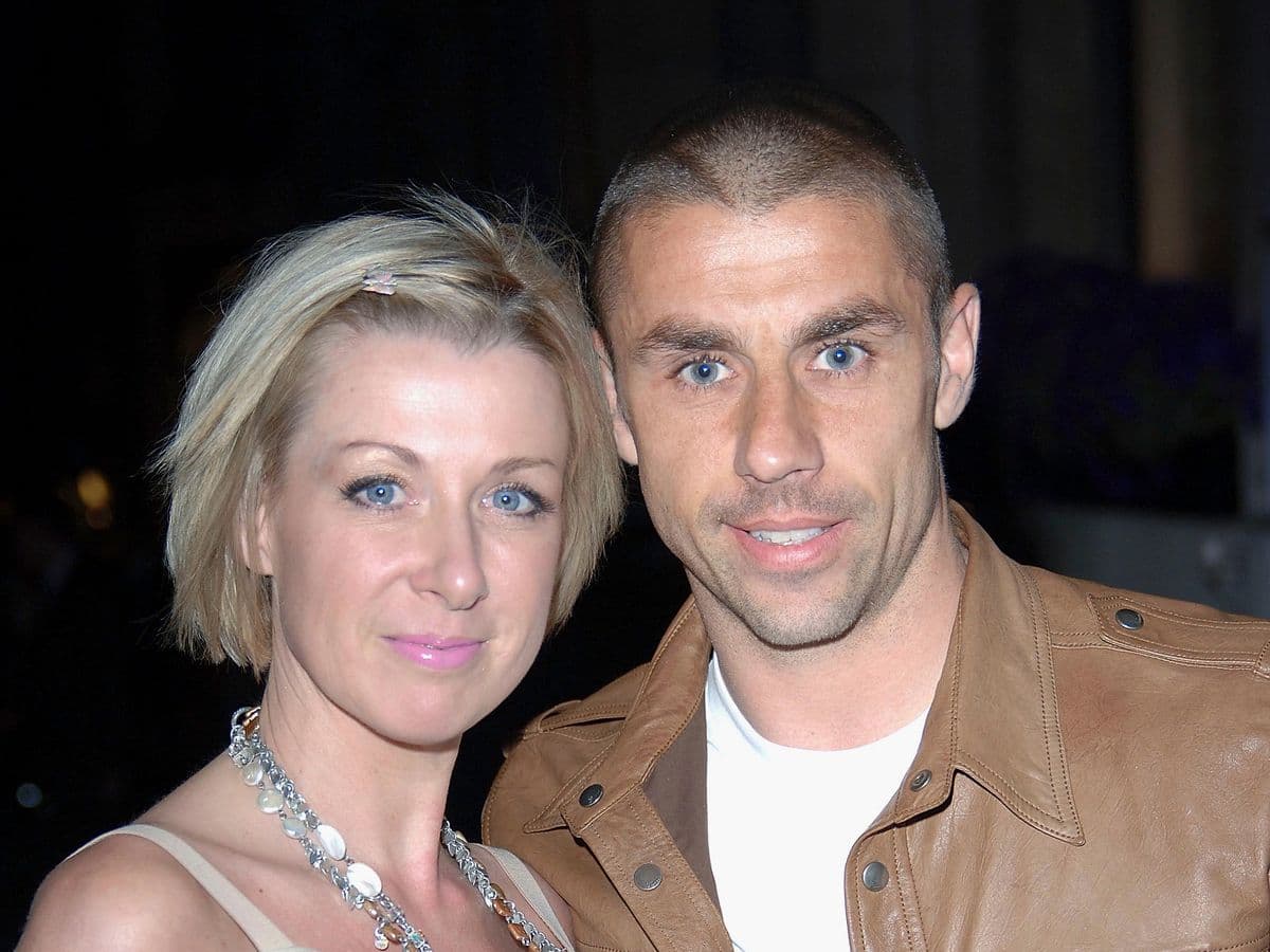 Esposa de exjugador inglés fue encarcelada dos días por error