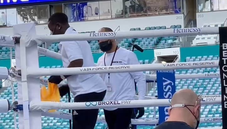 Así se preparó el Hard Rock Stadium para recibir el combate entre ‘Canelo’ y Yildirim.