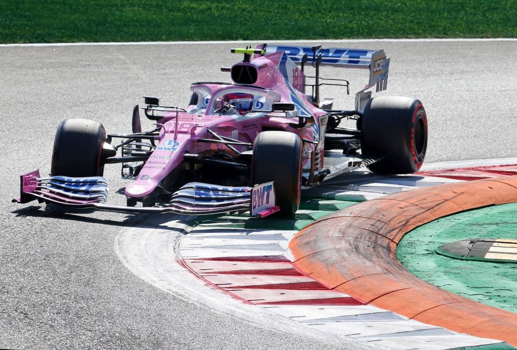 Verstappen, Norris, Ricciardo, Stroll, Albon, Gasly, Kvyat, Ocon, Leclerc, Raikkonen, Magnussen, Grosjean, Vettel, Giovinazzi, Russell y Latifi completan la parrilla de salida.