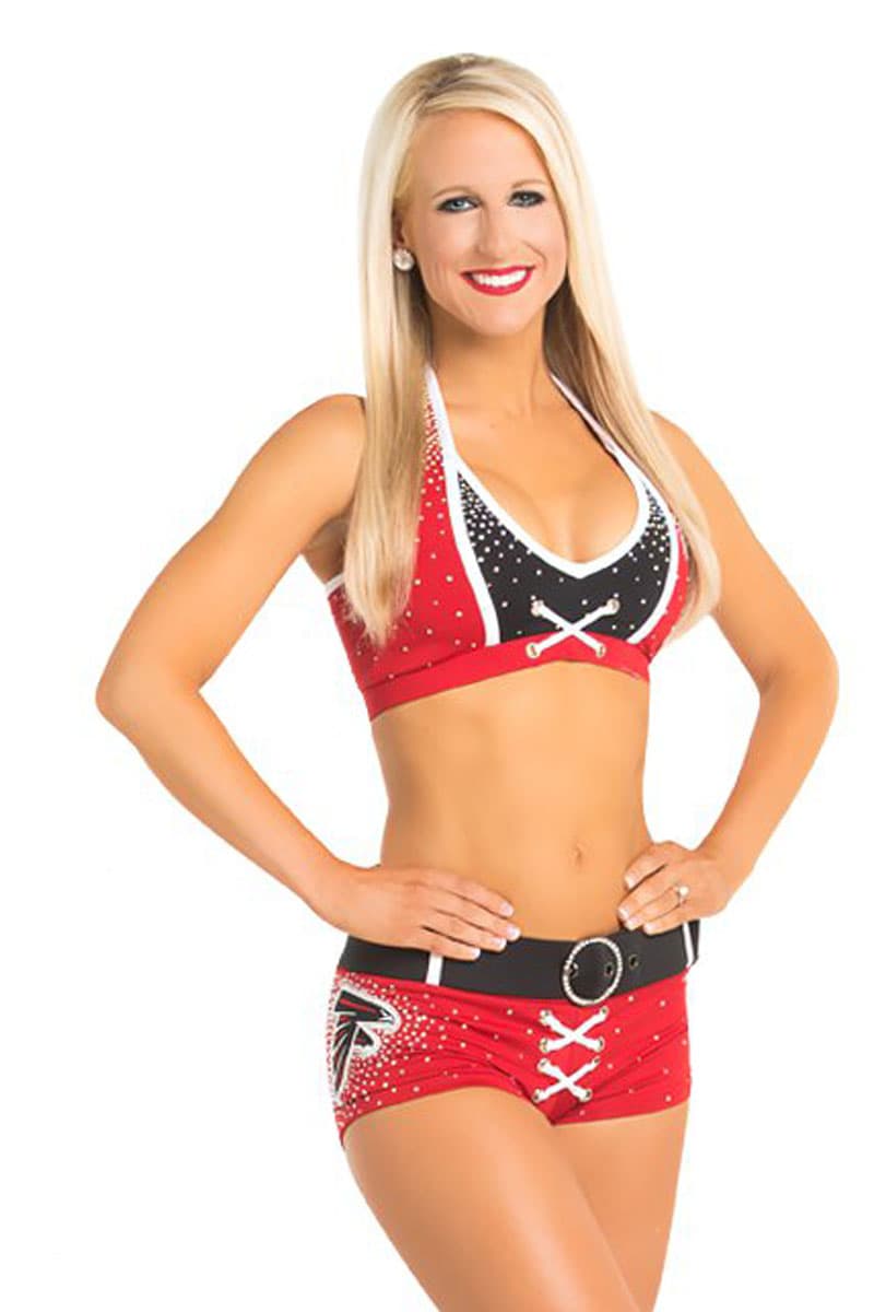 Esta linda rubia consiguió, tras cuatro años como porrista, ser la seleccionada de los Atlanta Falcons para ir al Pro Bowl 2016.