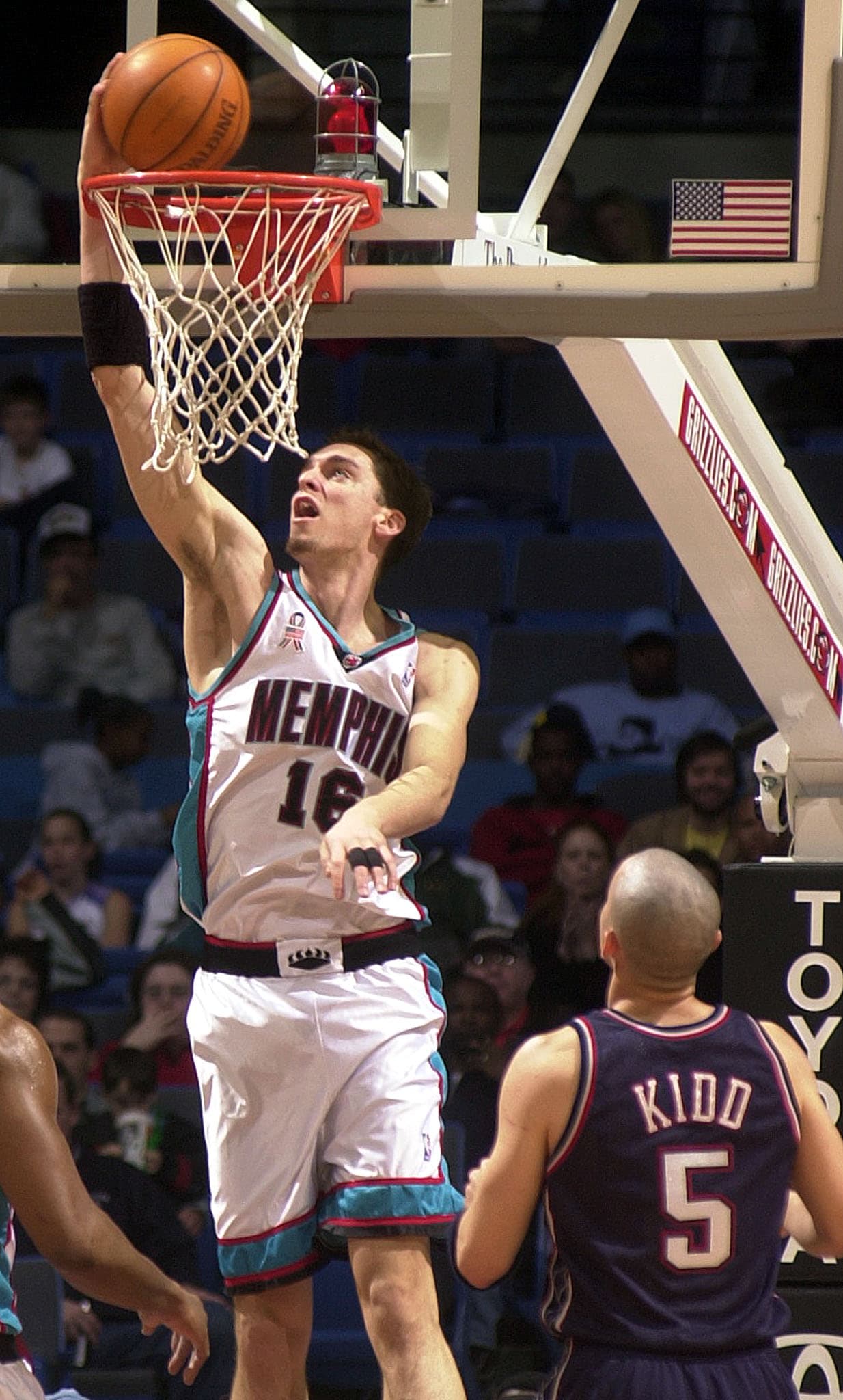 16. Pau Gasol (Memphis Grizzlies) - 2001/2002