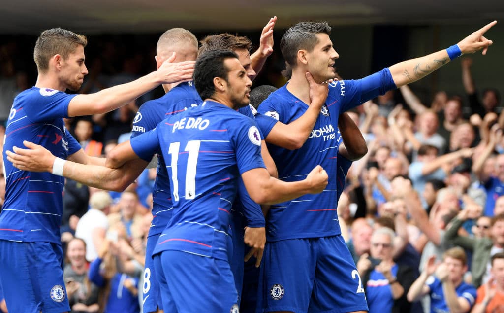 Chelsea se impuso 3-2 contra Arsenal en un clásico londinense de la Premier League que marcó el debut en cada banquillo de sus técnicos en este tipo de encuentros, con triunfo para Maurizio Sarri.