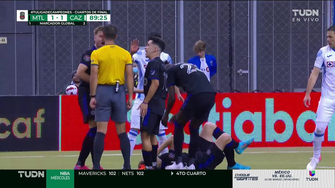 ¡TIRO ATAJADO! disparo por Romell Quioto.