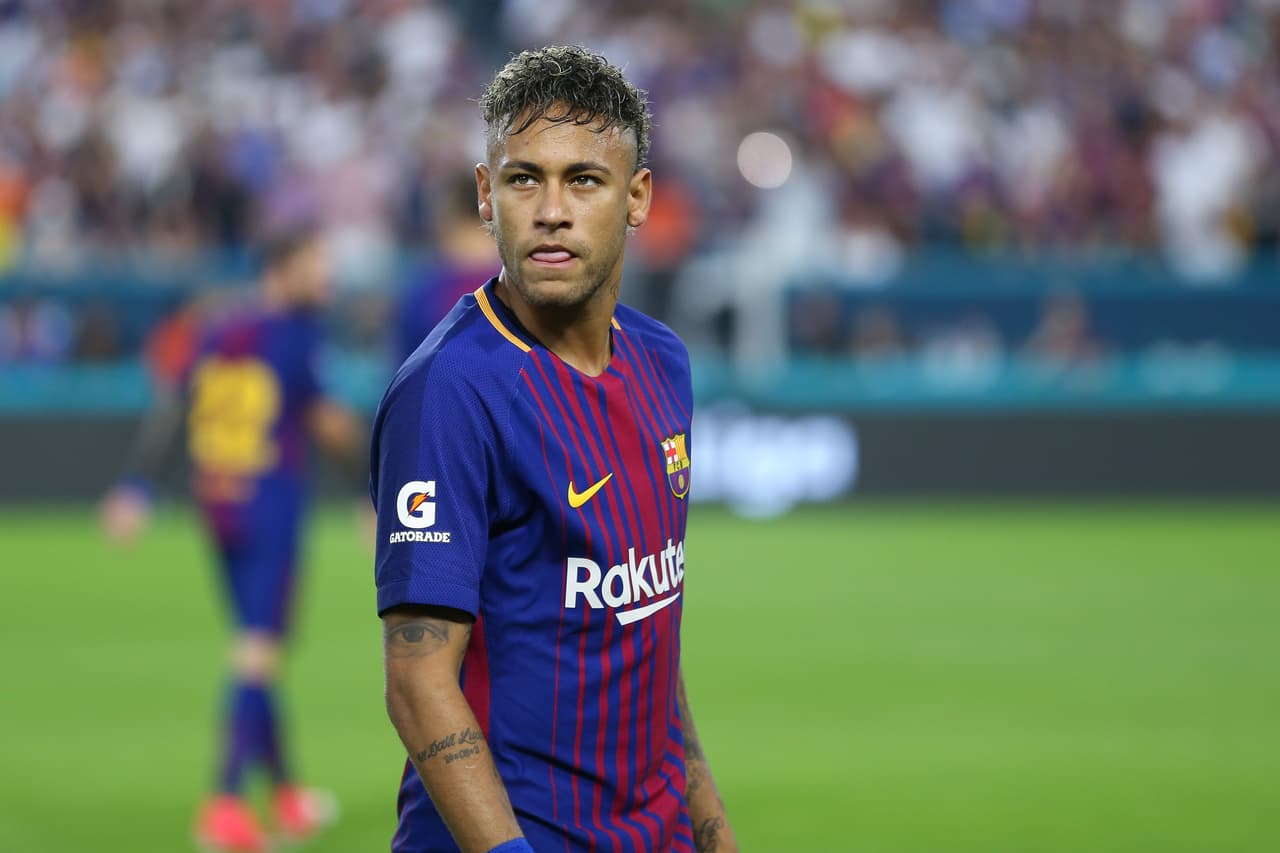 Barça bloquea una prima a Neymar a la espera de su continuidad