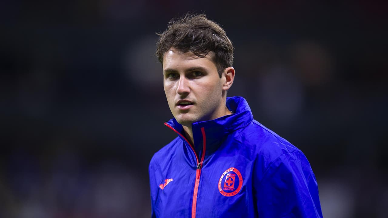 Cruz Azul 'amarra' a Sebastián Jurado, Santi Giménez y Ángel Romero