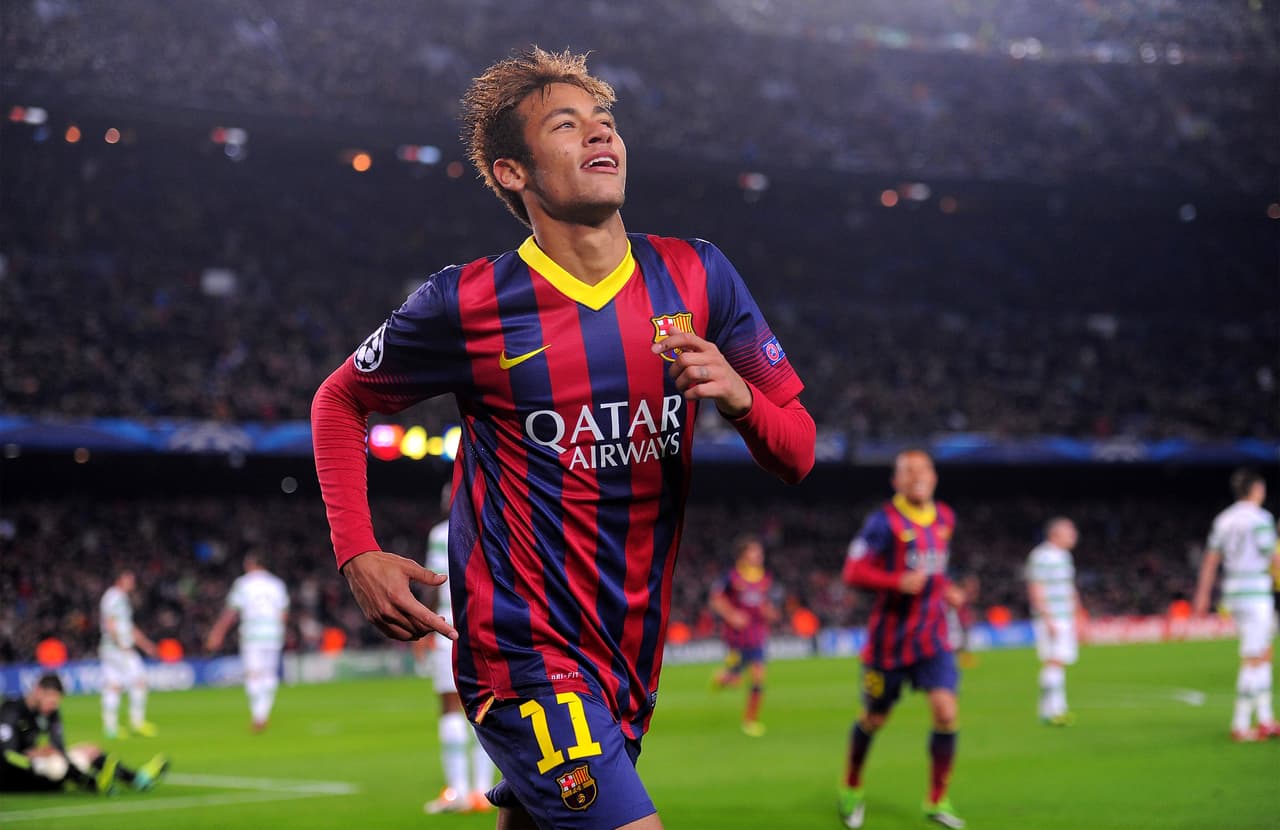 Con el peso en su espalda por llevar a cuestas a Brasil con miras al Mundial en su casa, a sus 21 años pasó al Barcelona y allí dio un salto en su carrera y su calidad, aunque apoyado en su equipo.