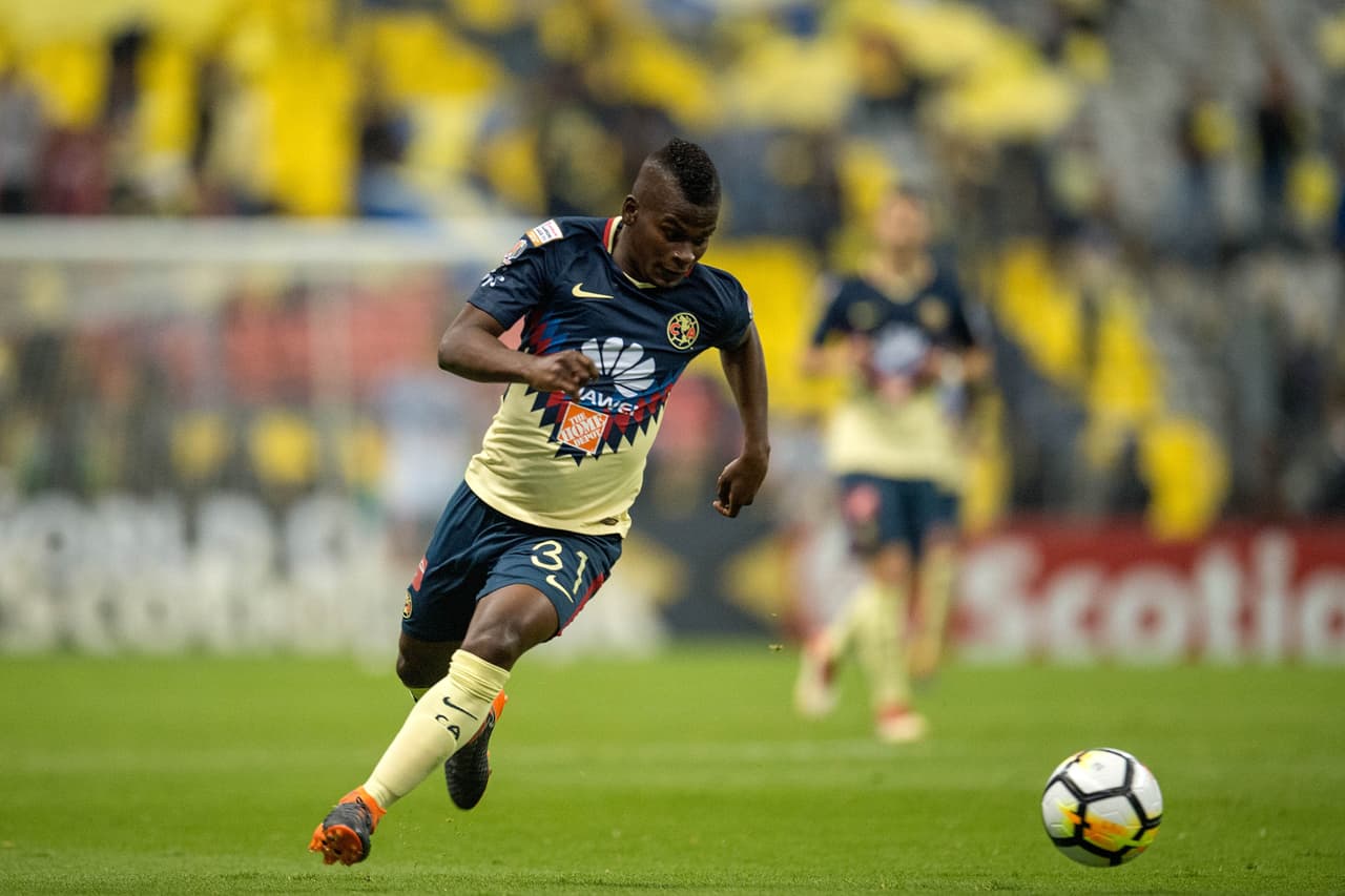 En la presente temporada, Quintero ha disputado algunos minutos en la zona de ataque, a la que llegaron nuevos elementos y que es una de las más peleadas.