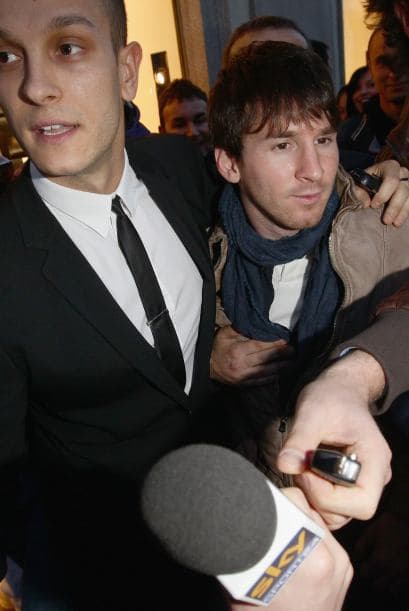 De hecho, 'La Pulga' juró amor eterno al Barça ante las preguntas de los reporteros.