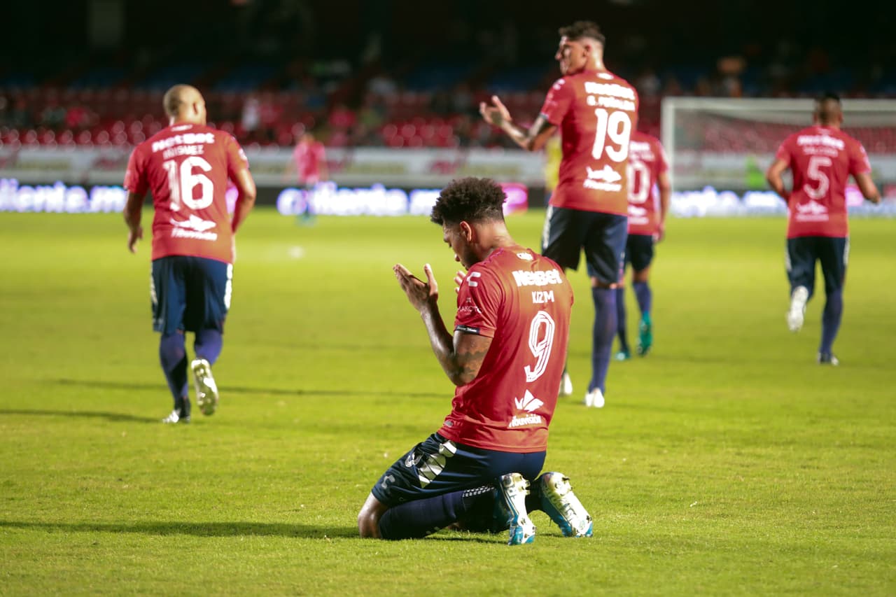 Colin Kazim Richards marcó al 49’ para los locales.