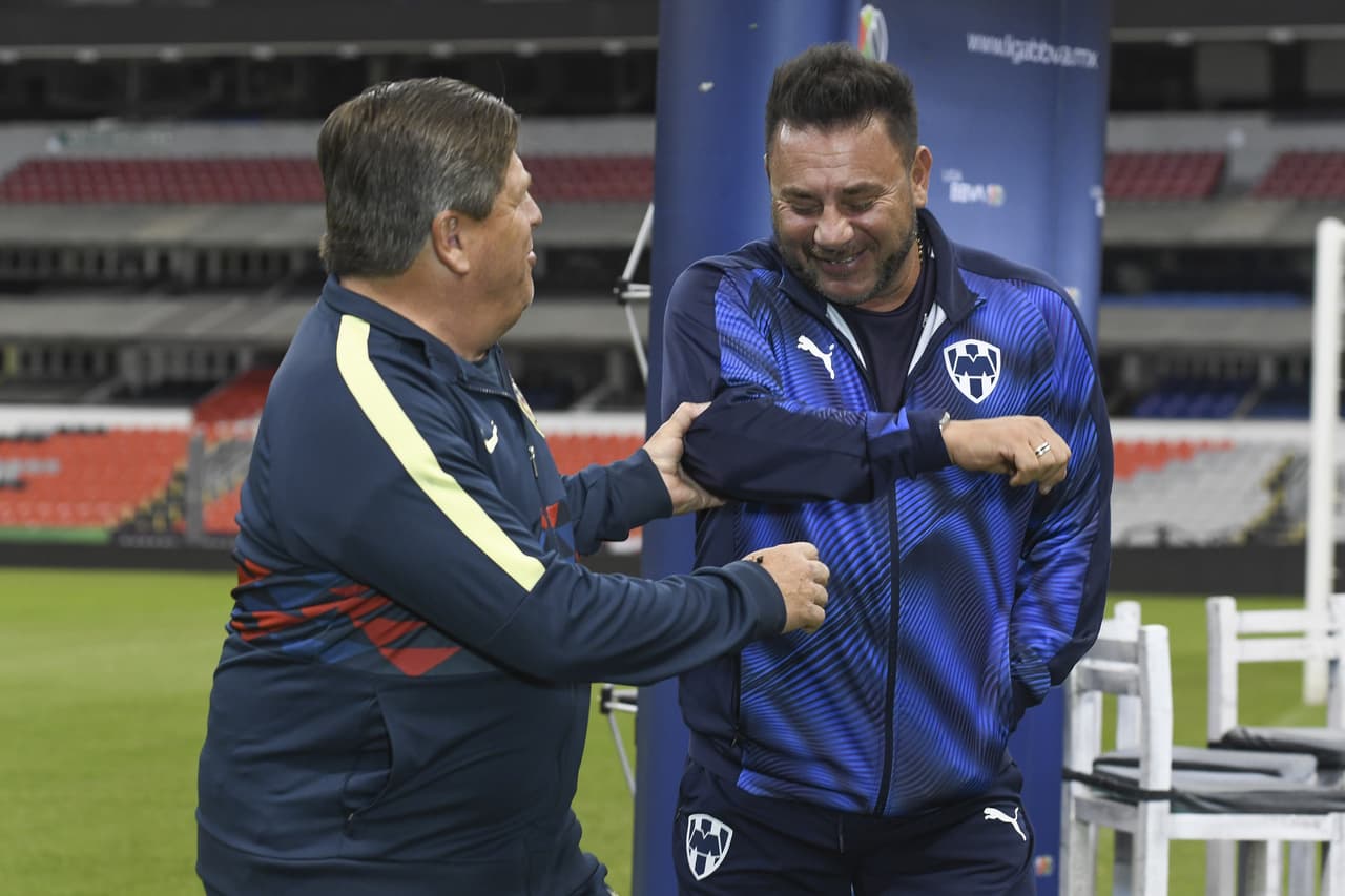Técnicos y jugadores concedieron entrevistas en un ambiente relajado desde el Estadio Azteca.